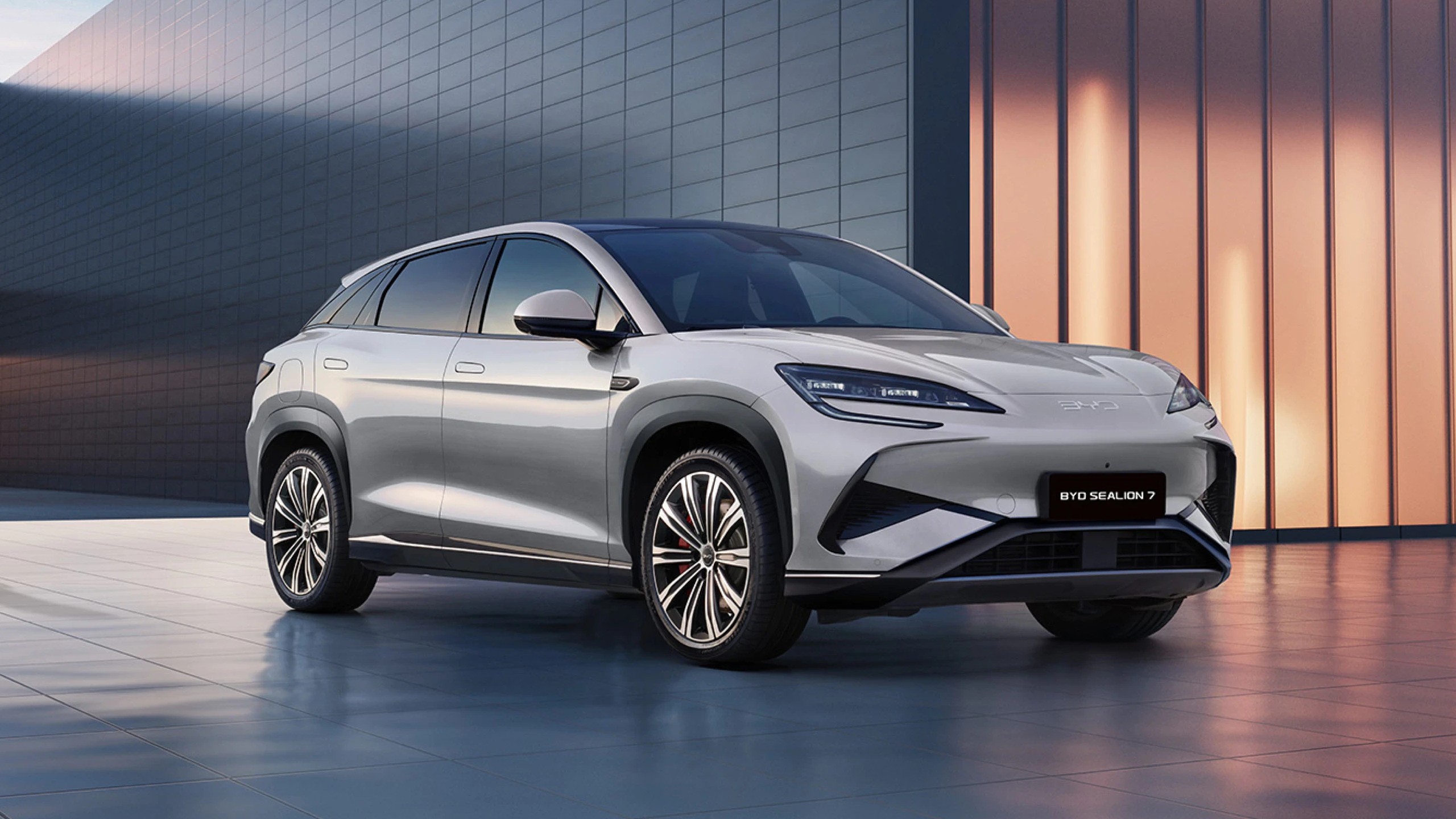 BYD SEALION 7